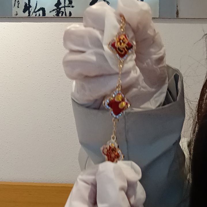 织绣和平小屋助力非遗蜀锦四芒星手链红色