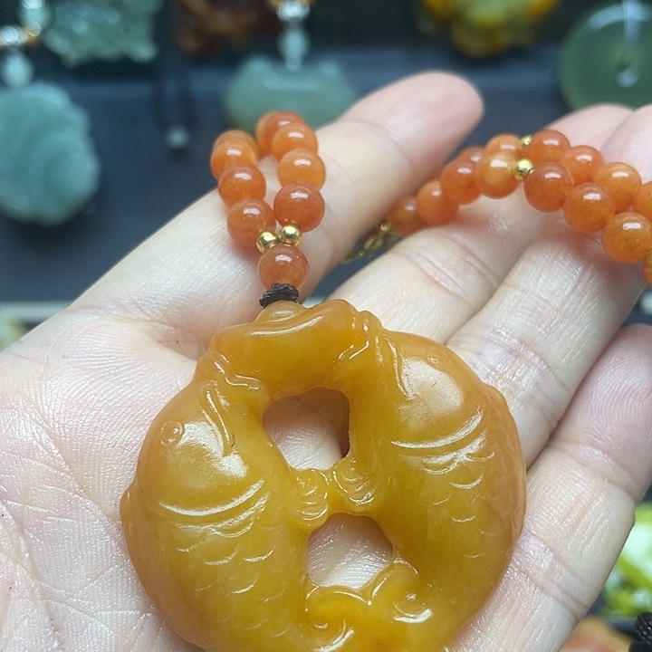 未镶嵌蛇纹石玉颈饰