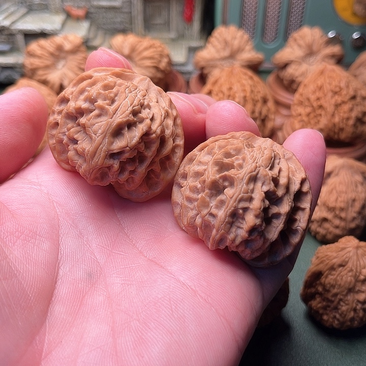 文玩核桃把件苹果园