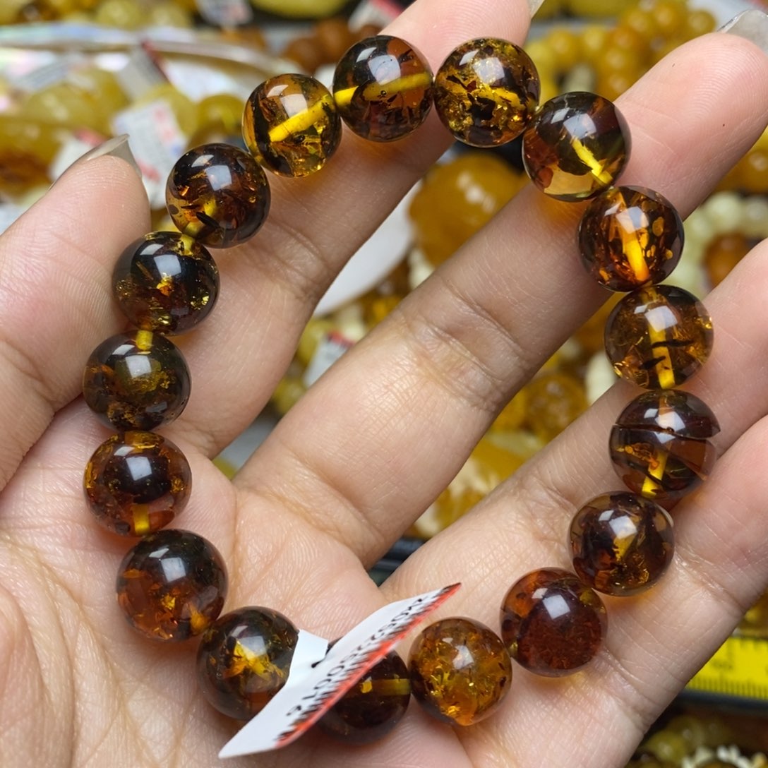 未镶嵌琥珀珠宝奇石
