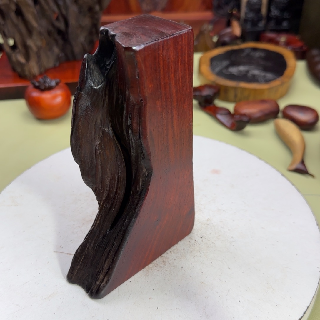 大果紫檀（缅甸花梨）半*