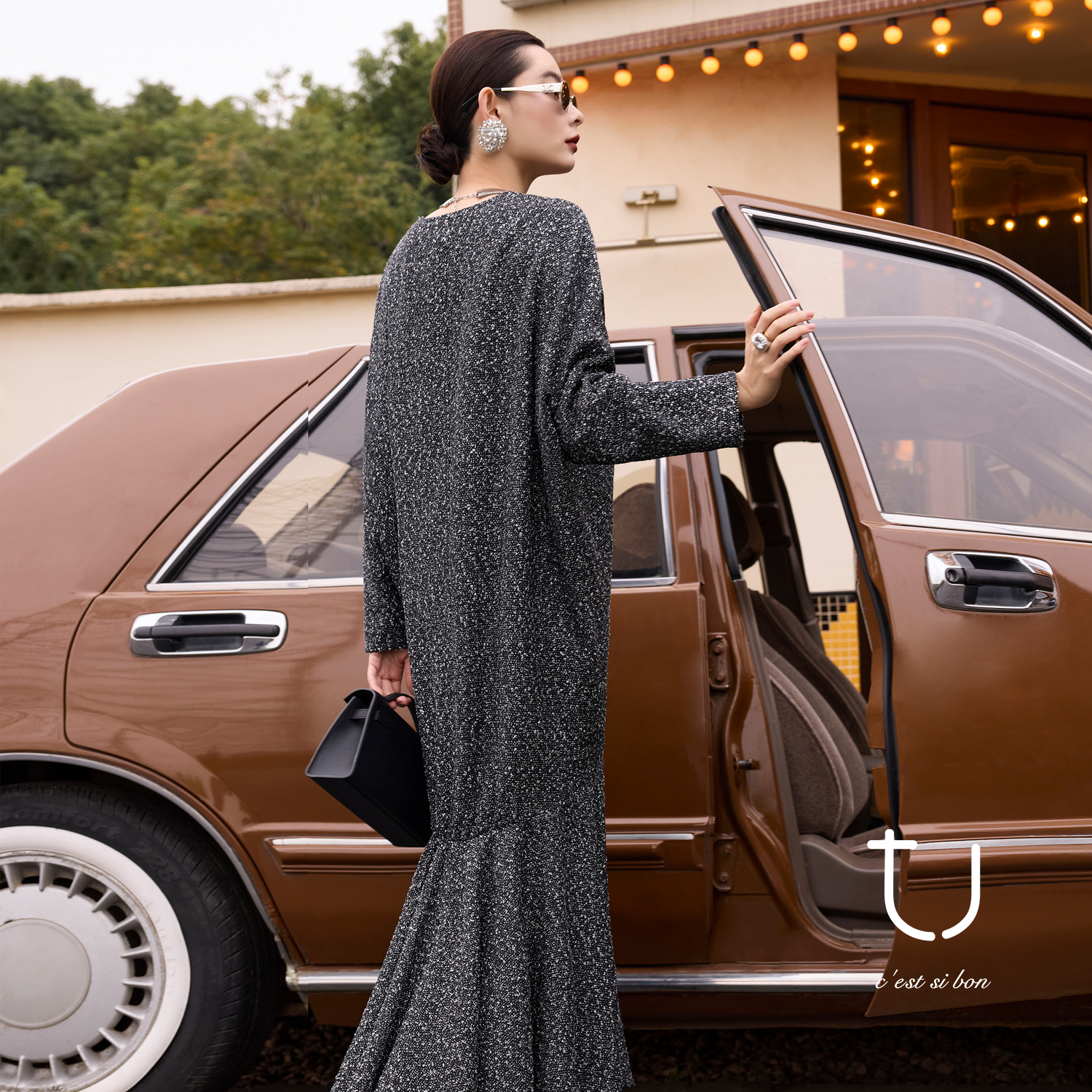 TU女装 银纱碎影  V领廓形连衣裙2025年冬季新款爆款拍照必备衣服