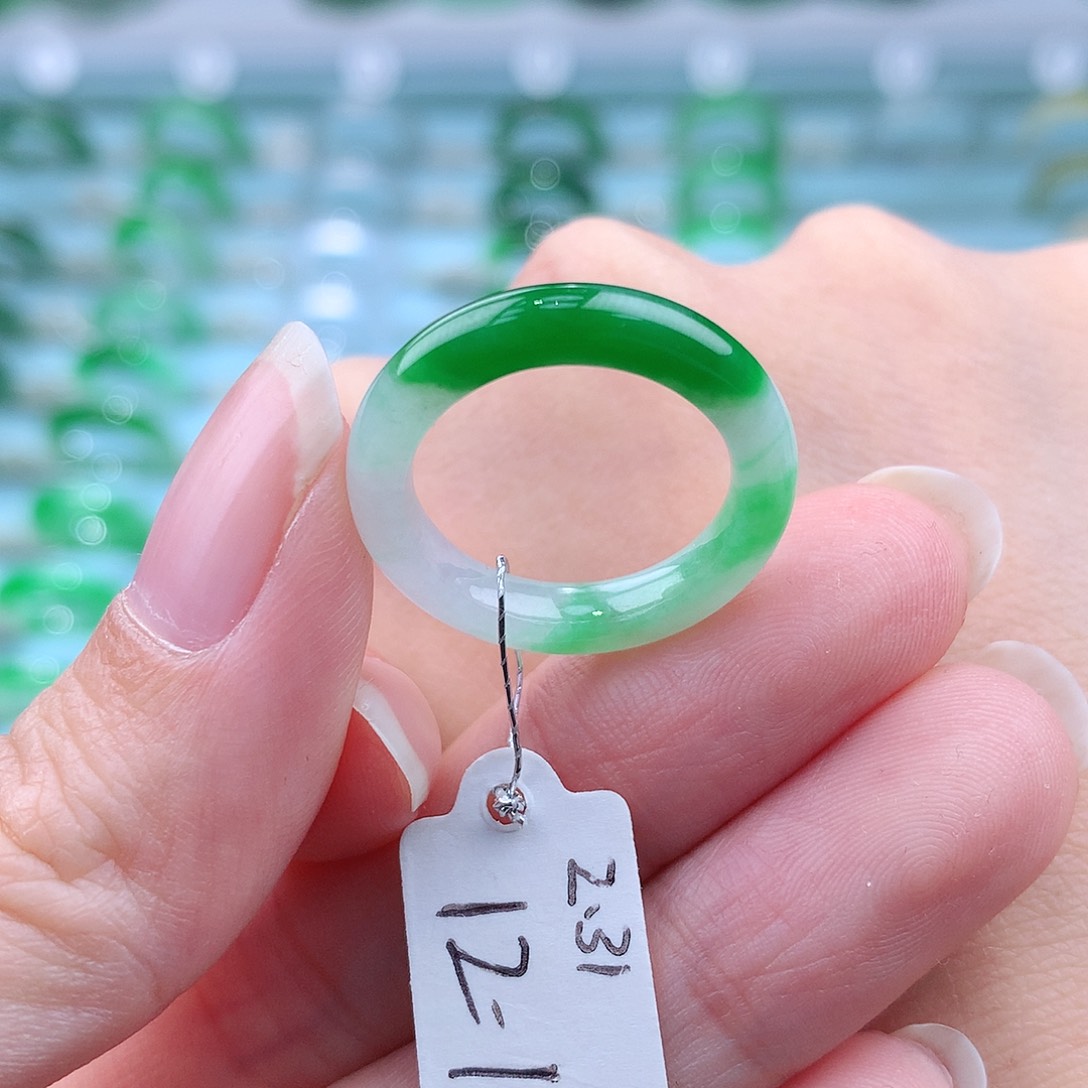 翡翠戒指未镶嵌A货缅甸翡翠