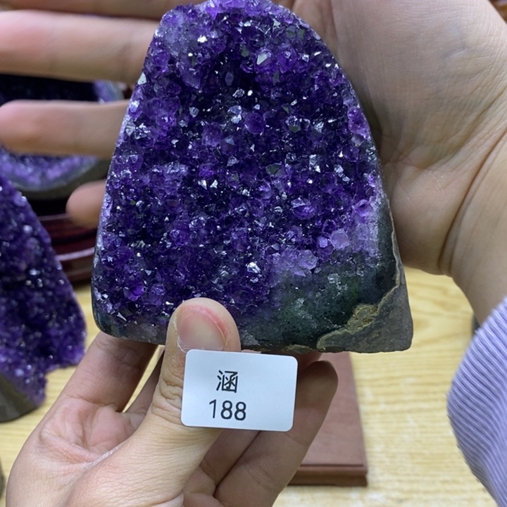 未镶嵌紫晶大型摆件（非配饰）