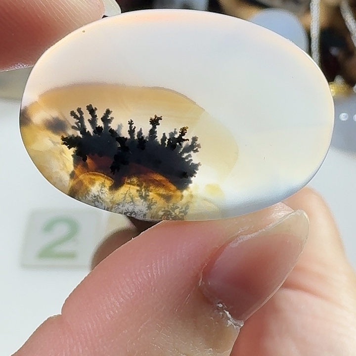 玛瑙/玉髓未镶嵌珠宝奇石