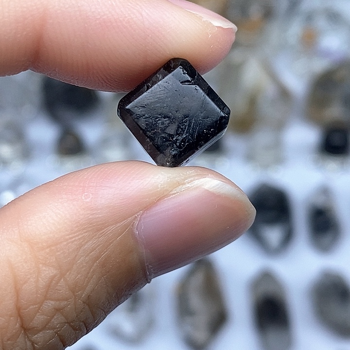 水晶颈饰未镶嵌黑闪灵钻方糖10mm+