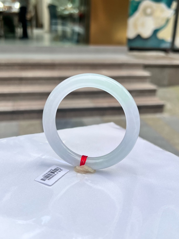 糯冰种正圈玉天空蓝干净明亮胶感足