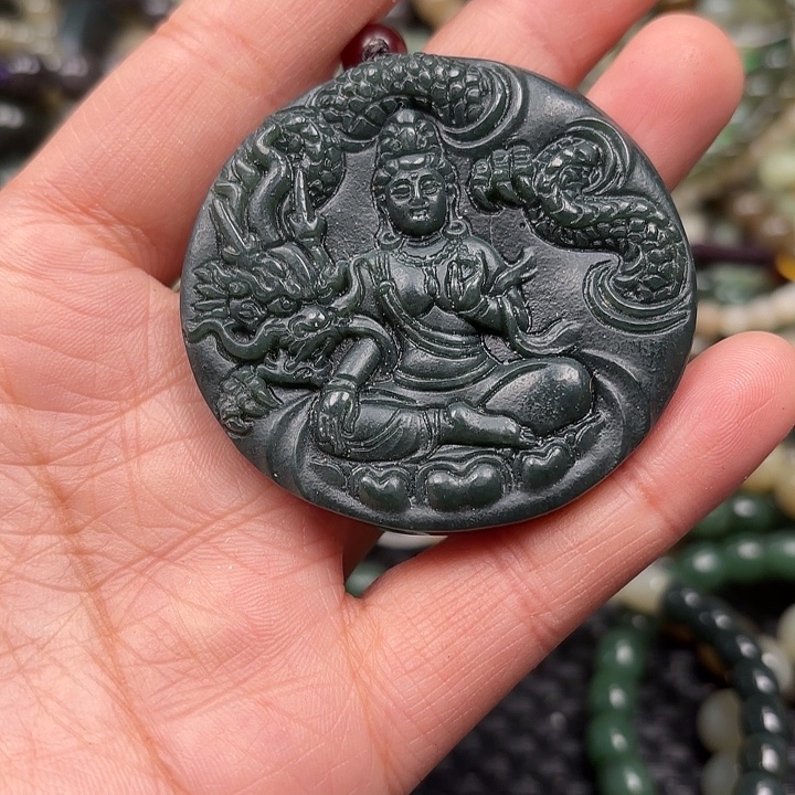 和田玉未镶嵌颈饰