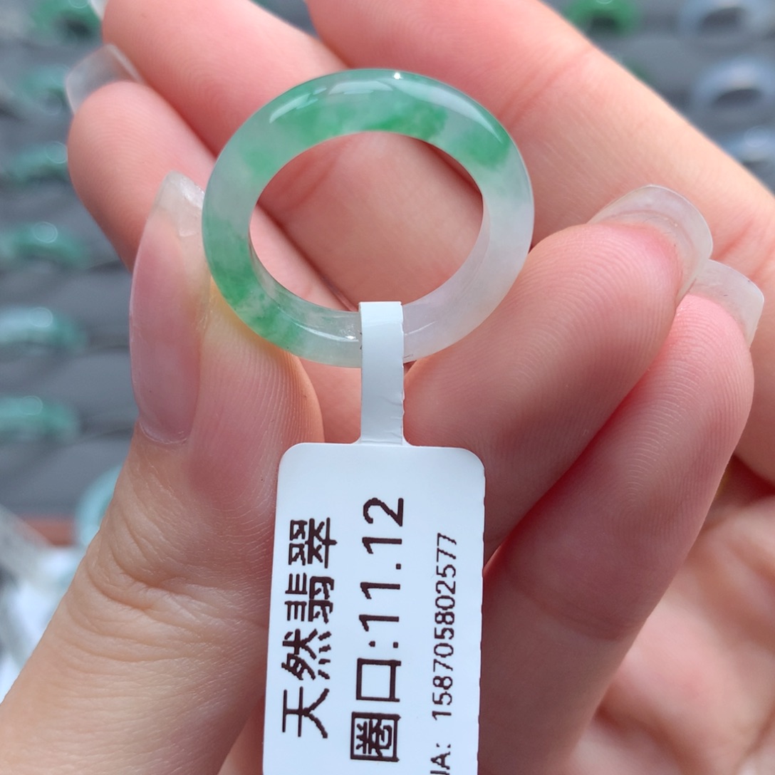 翡翠戒指未镶嵌天然