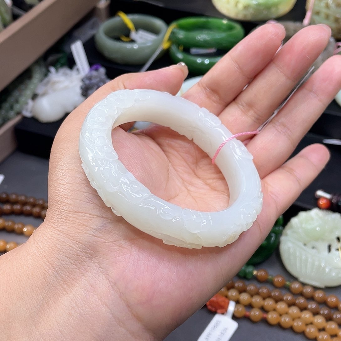 和田玉手镯57圈口15未镶嵌