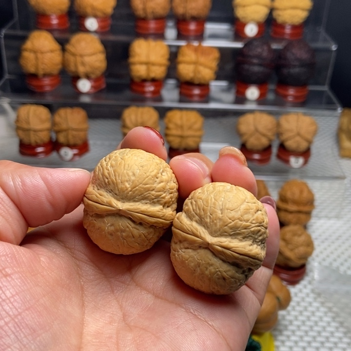 文玩核桃把件碧海龙珠26