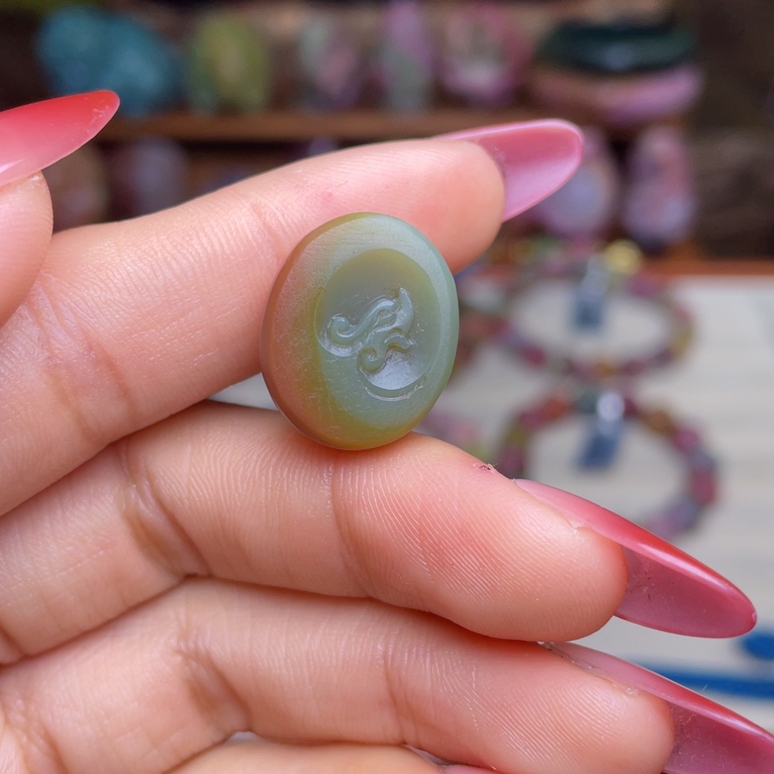 玛瑙/玉髓珠宝半成品未镶嵌盐源玛瑙新年福利