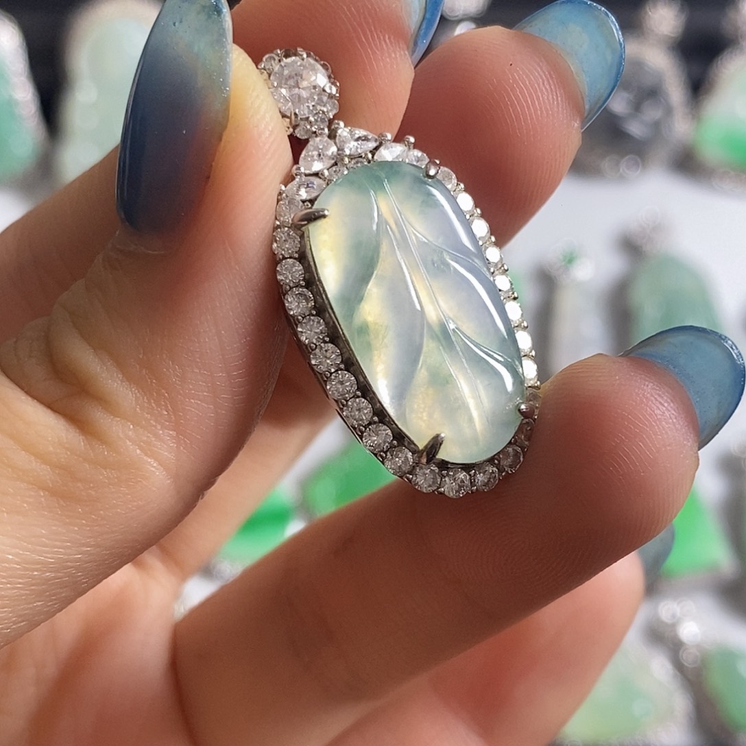 翡翠银S925镶嵌颈饰天然翡翠