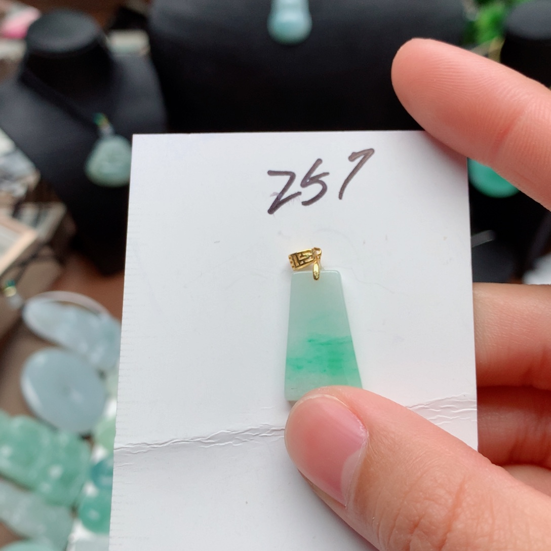 翡翠颈饰银S925镀金镶嵌吊坠