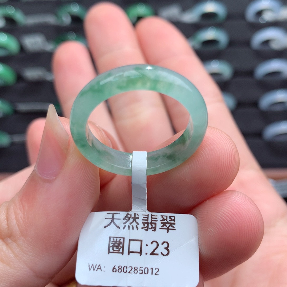 翡翠戒指未镶嵌天然