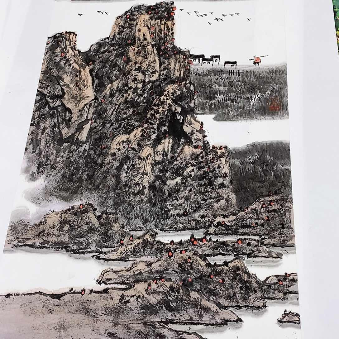 国画雨****)南湖大剧院内还有不少