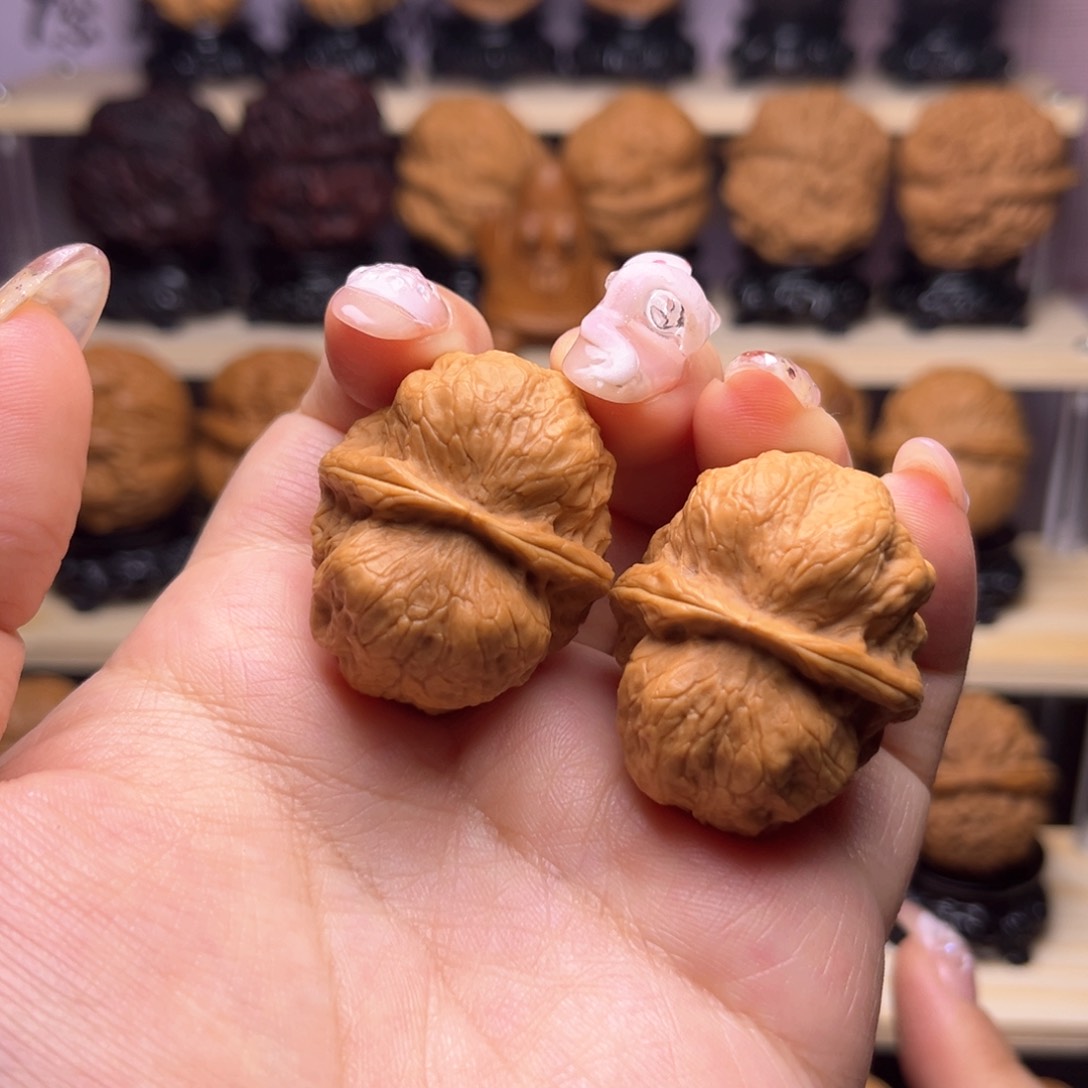 桃核把件8————————