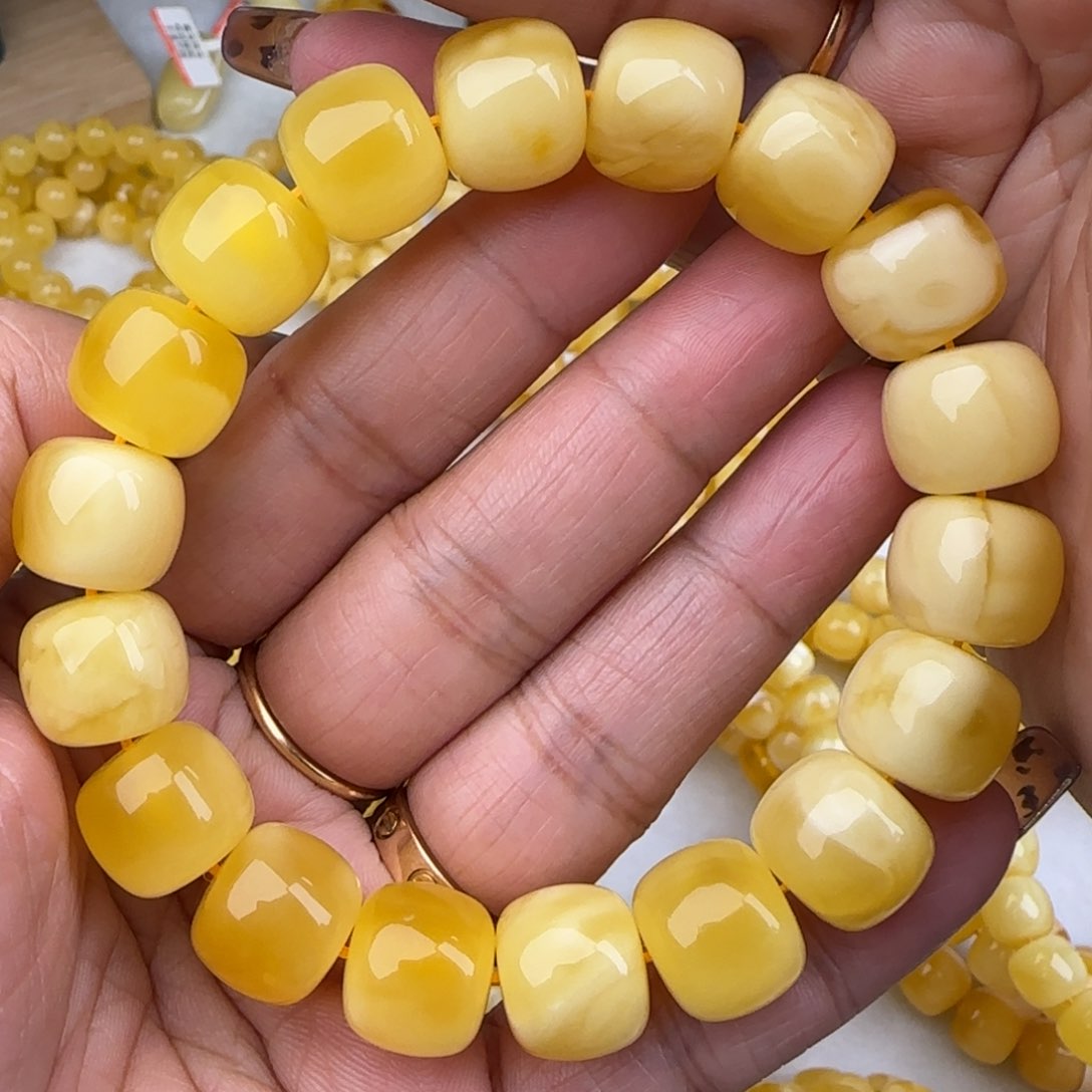 蜜蜡手链未镶嵌白花老型手串
