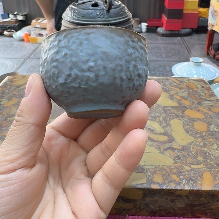 品茗，杯一个，瓷。品茗