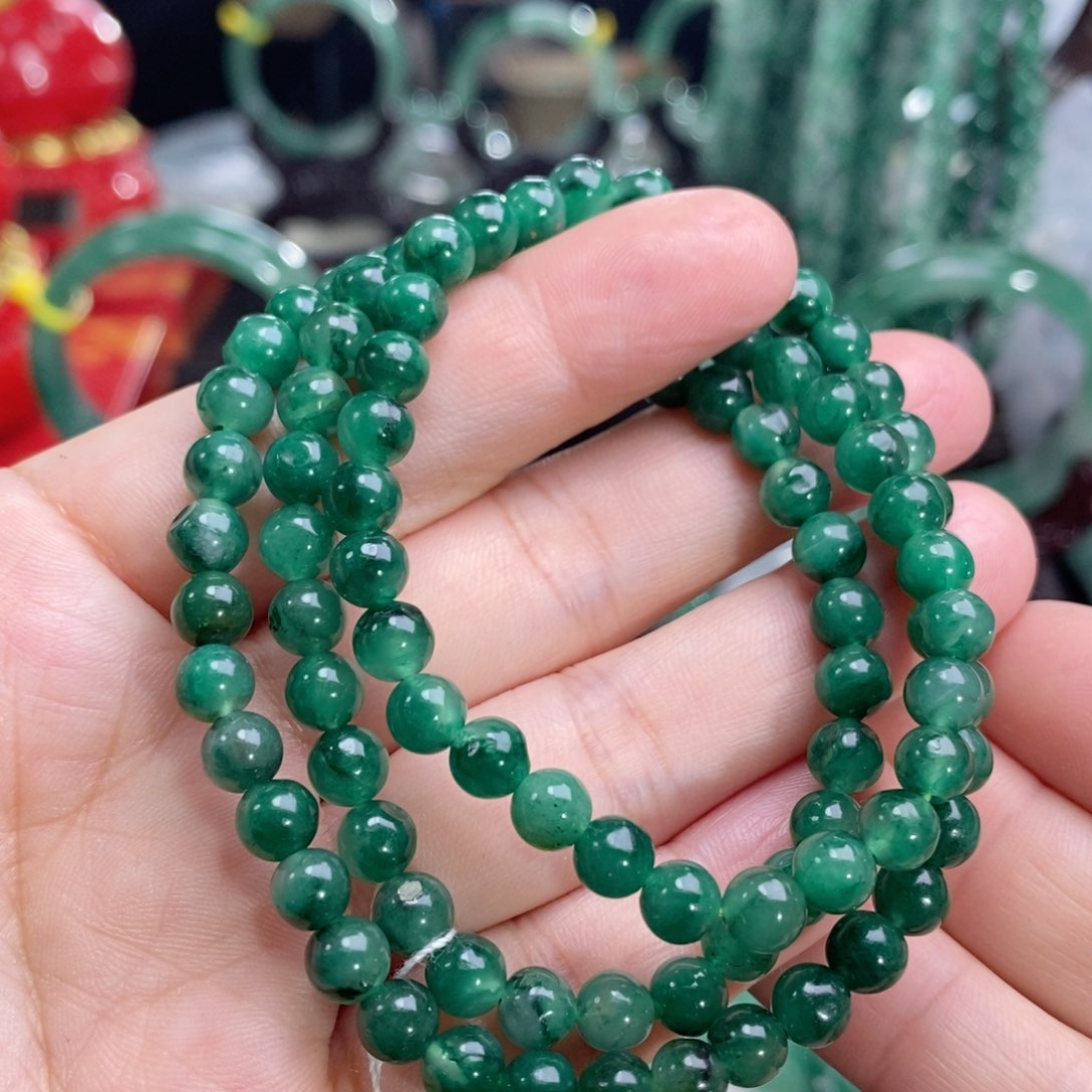 石英质玉颈饰未镶嵌半价