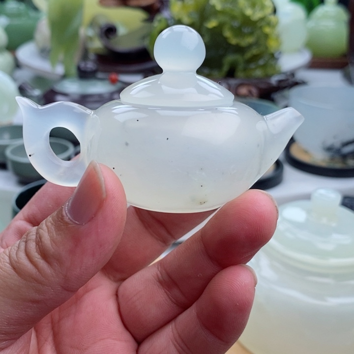 岫玉四大名玉手把件未镶嵌