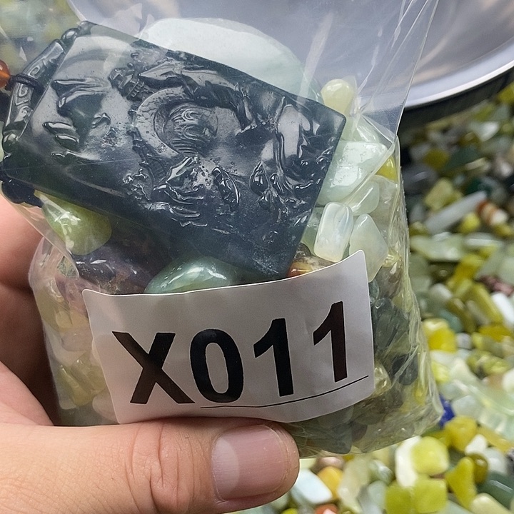 蛇纹石玉未镶嵌鱼缸石