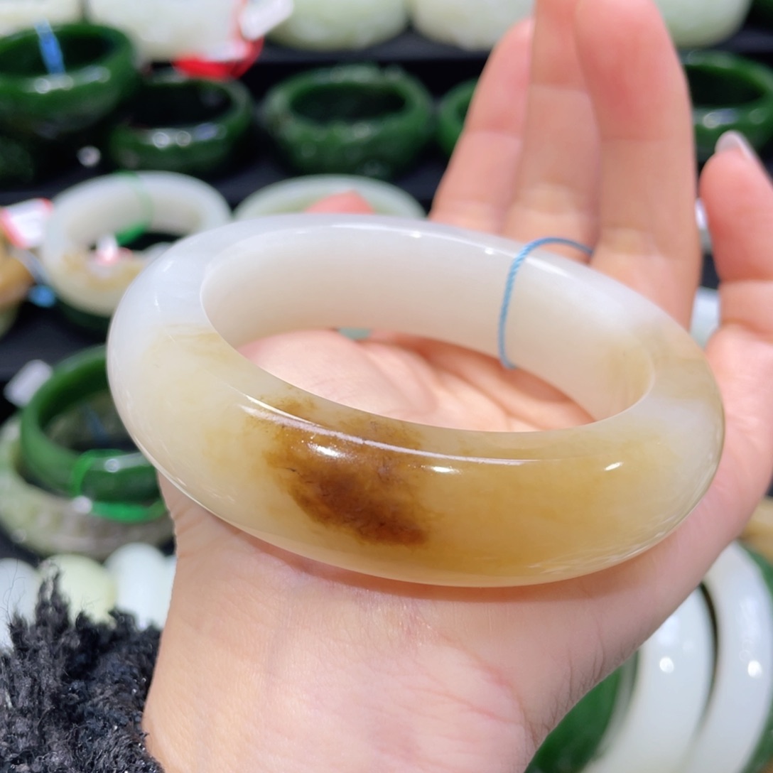 未镶嵌手镯和田玉66