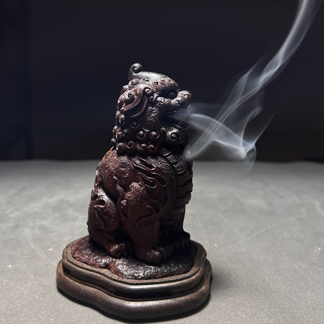 赞比亚血檀貔貅造型香炉摆件