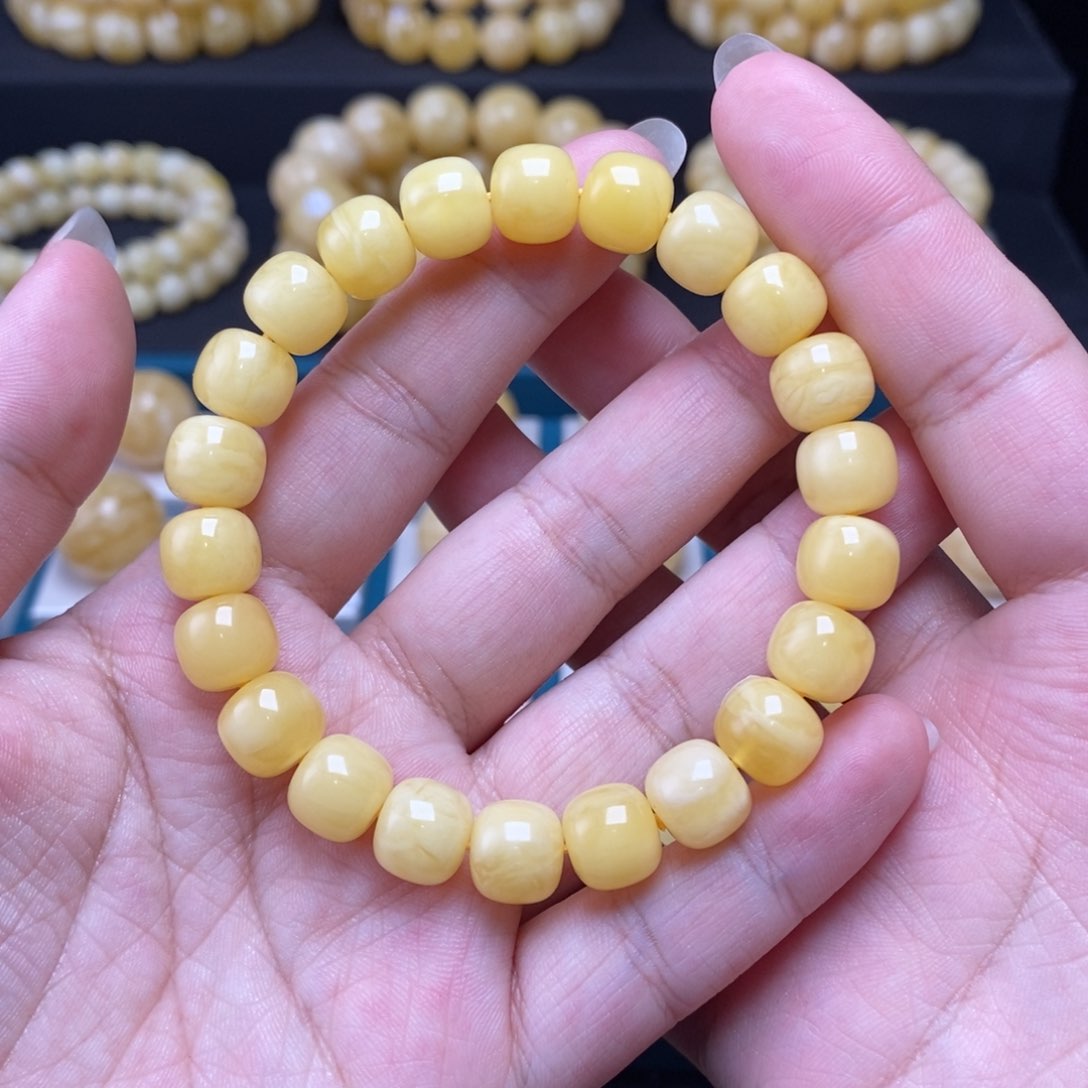 蜜蜡珠宝奇石未镶嵌