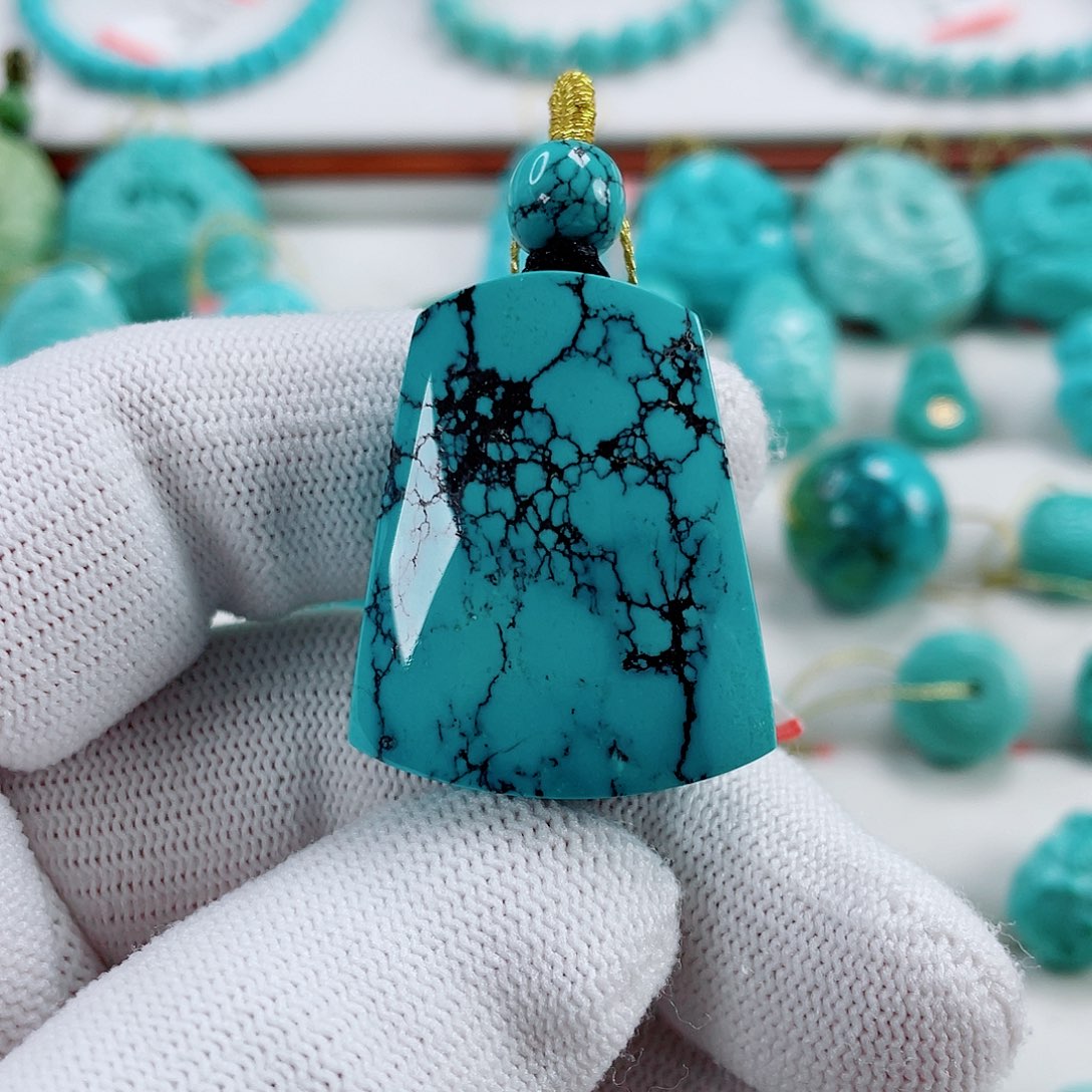 绿松石未镶嵌车挂