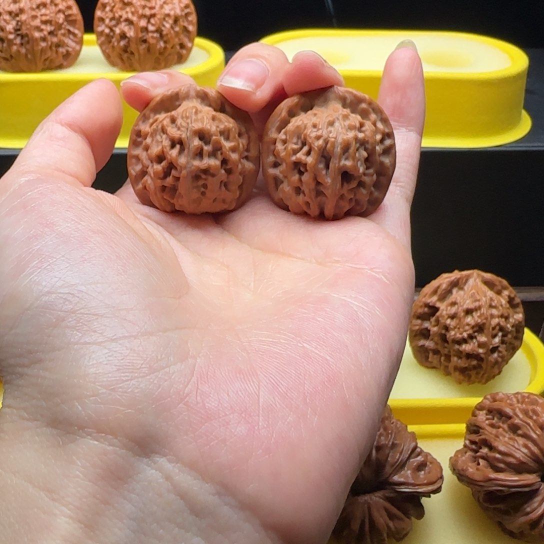 文玩核桃把件33天地