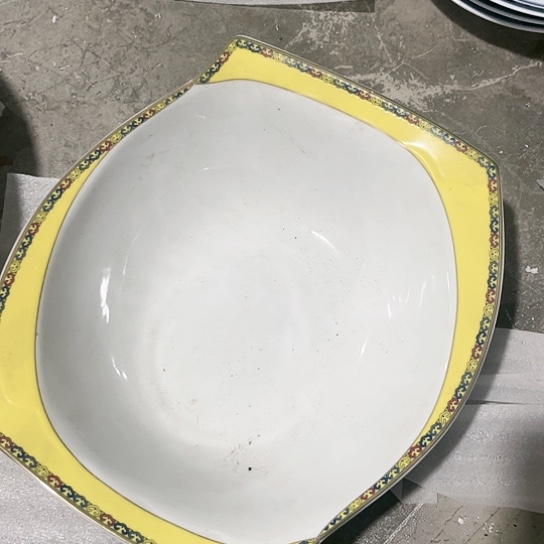 盘陶瓷陶瓷陶瓷一个