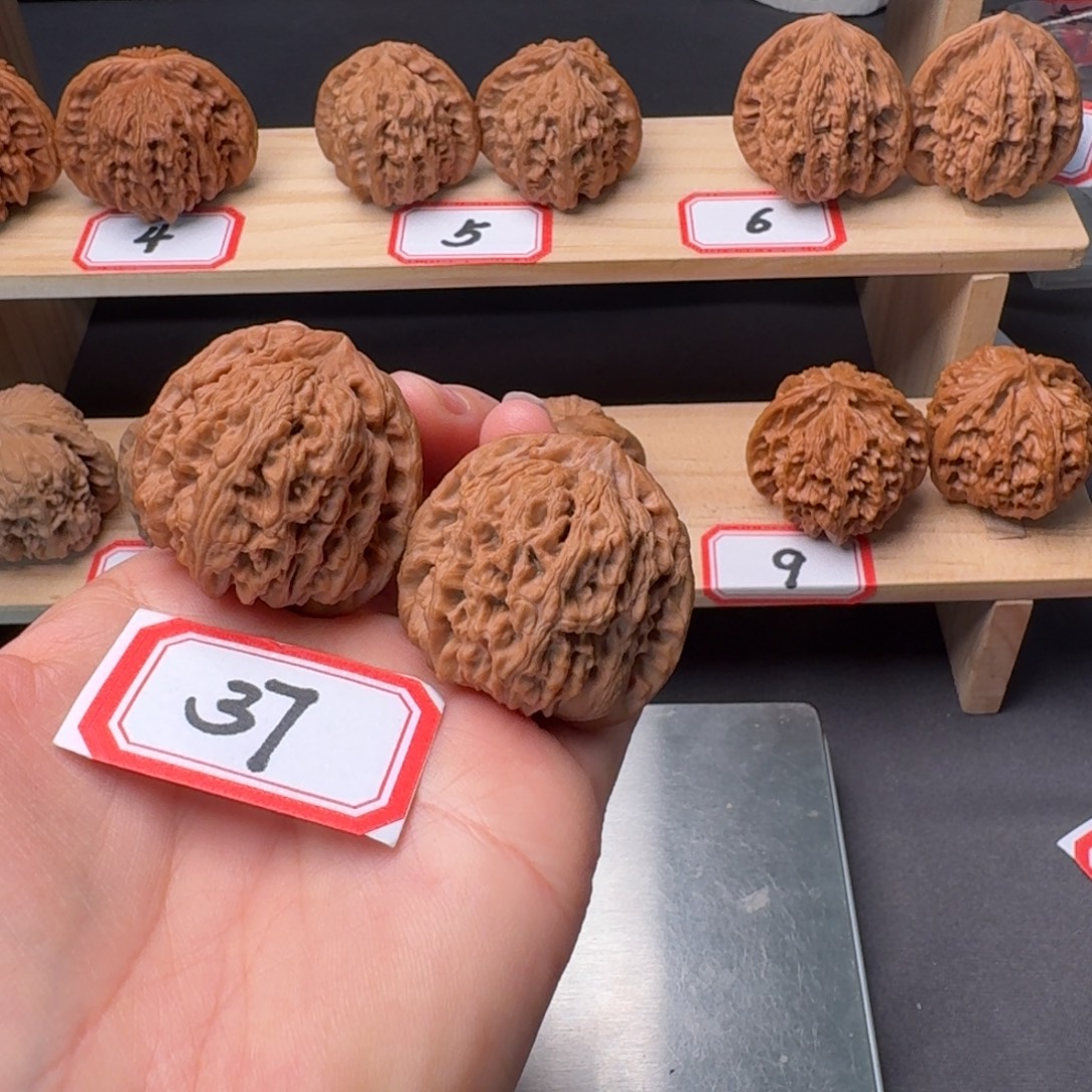 把件文玩核桃南疆石39尺