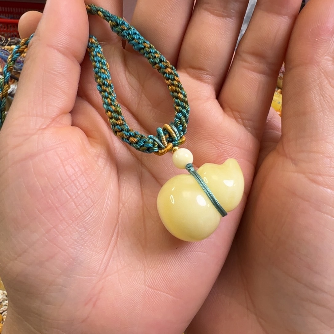 未镶嵌蜜蜡裸石蜜蜡