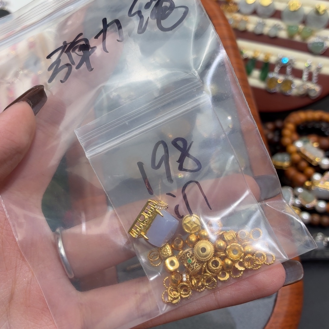 w*** 翡翠银S925镶嵌颈饰