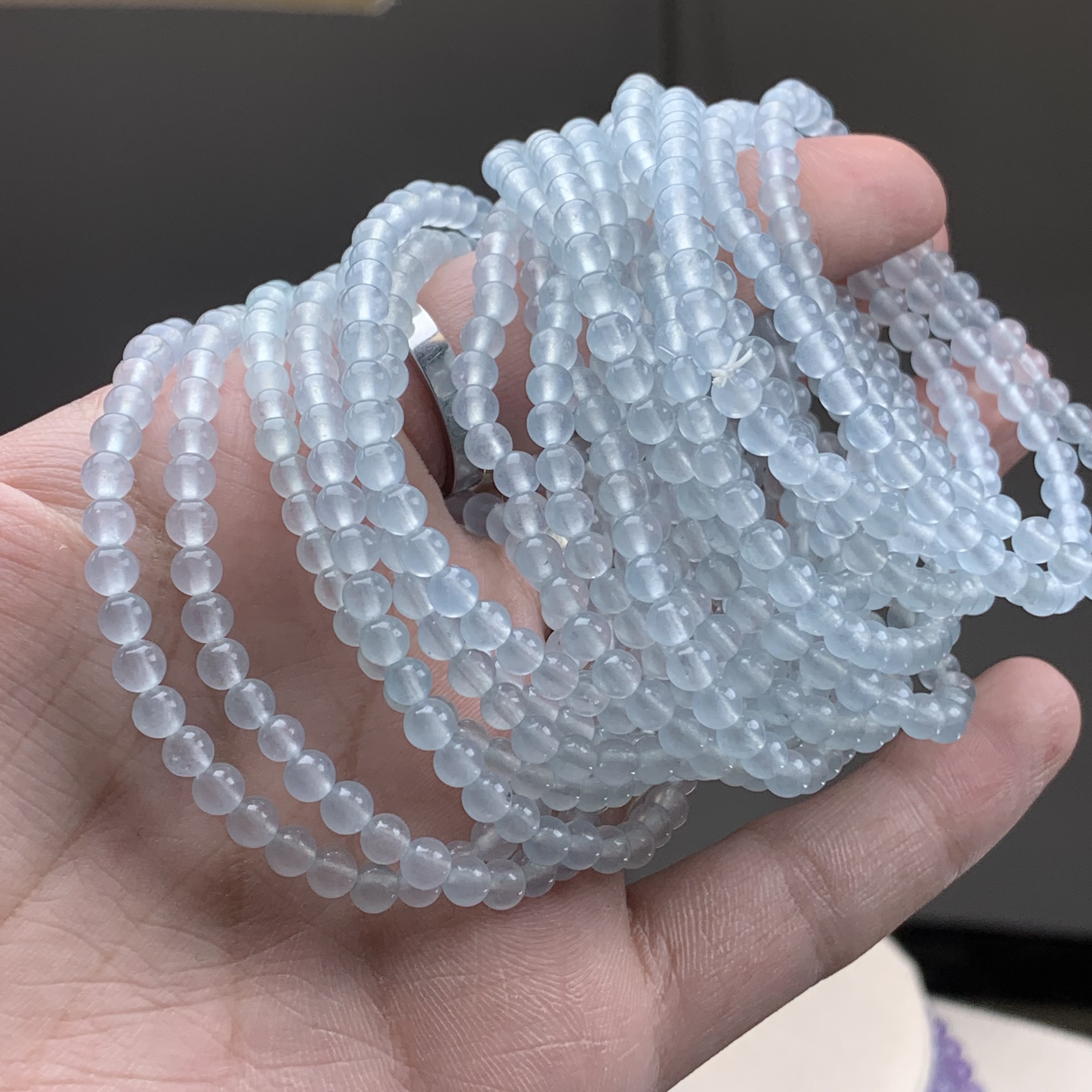 天然缅甸翡翠A货 卡4.5mm白冰手串 多样性发货其一