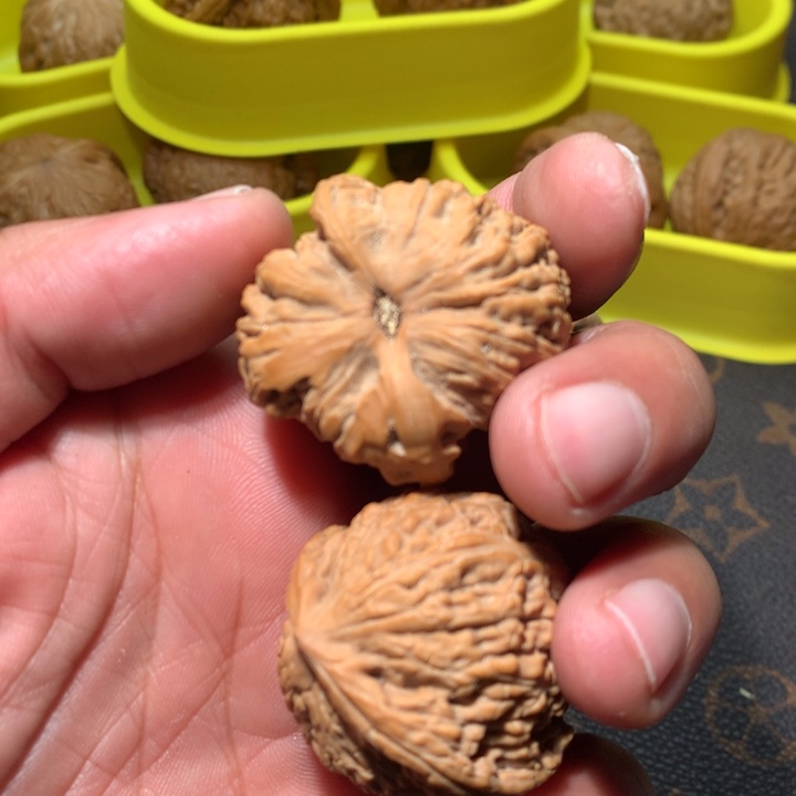 吊坠桃核文玩核桃