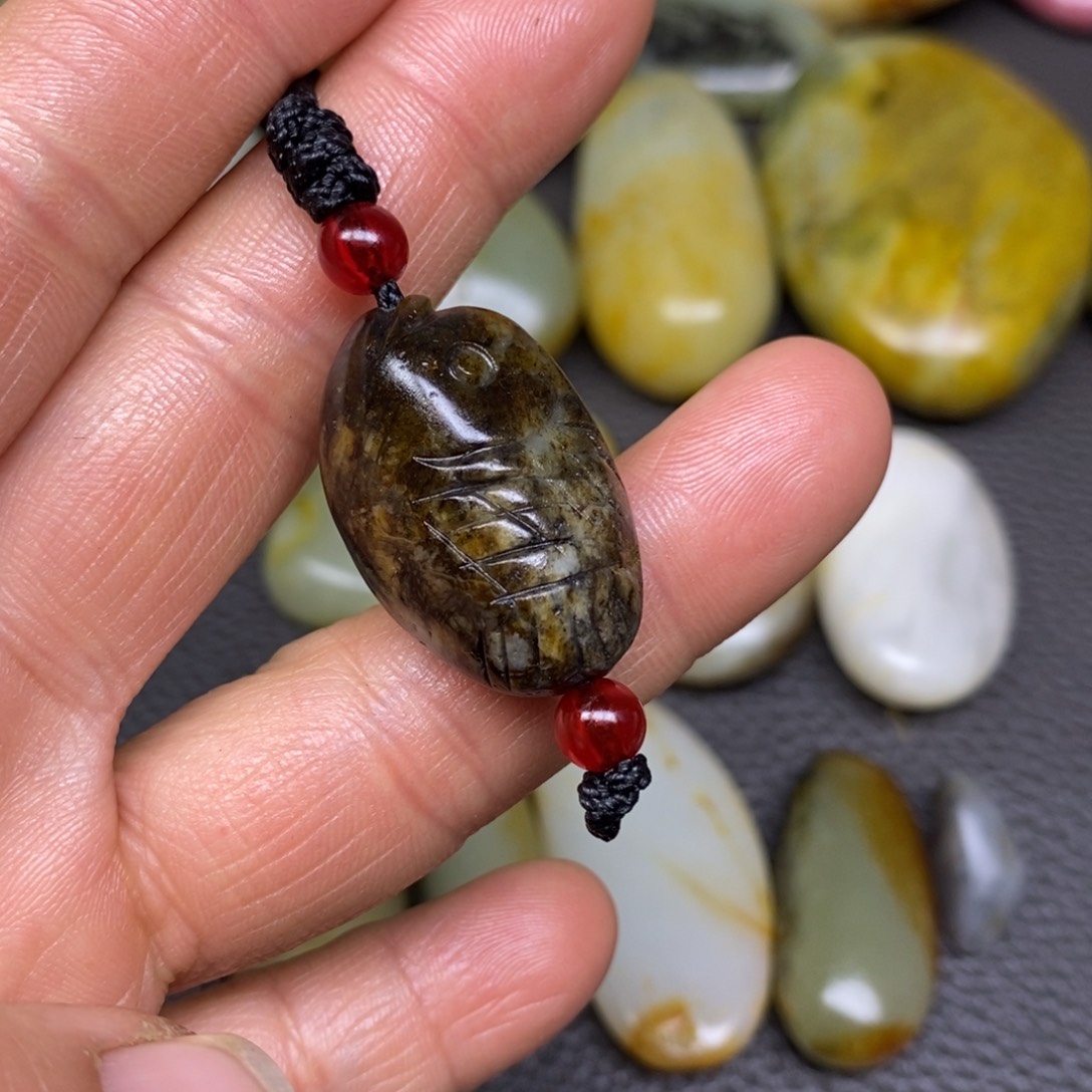 和田玉挂件^_^未镶嵌