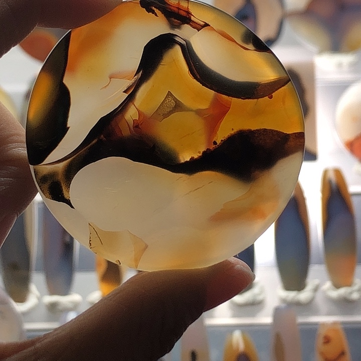 玛瑙/玉髓未镶嵌珠宝半成品34霞