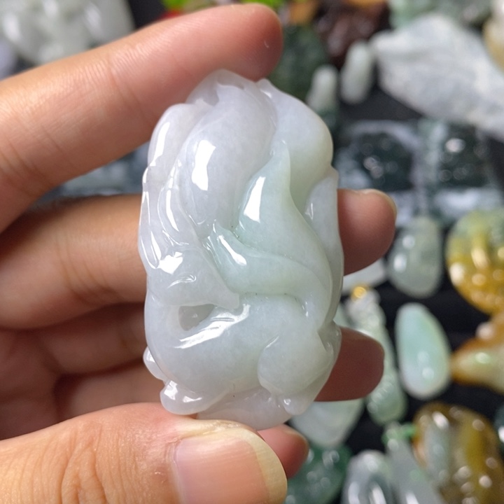 茗***阳颈饰未镶嵌翡翠翡翠