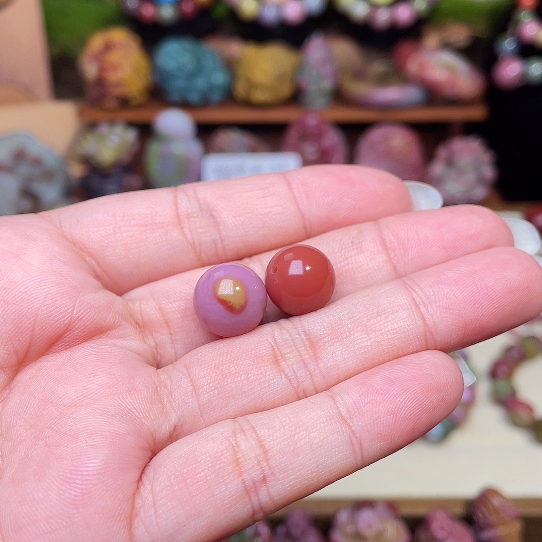 花***忆玛瑙/玉髓未镶嵌珠宝半成品盐源玛瑙高品珠珠