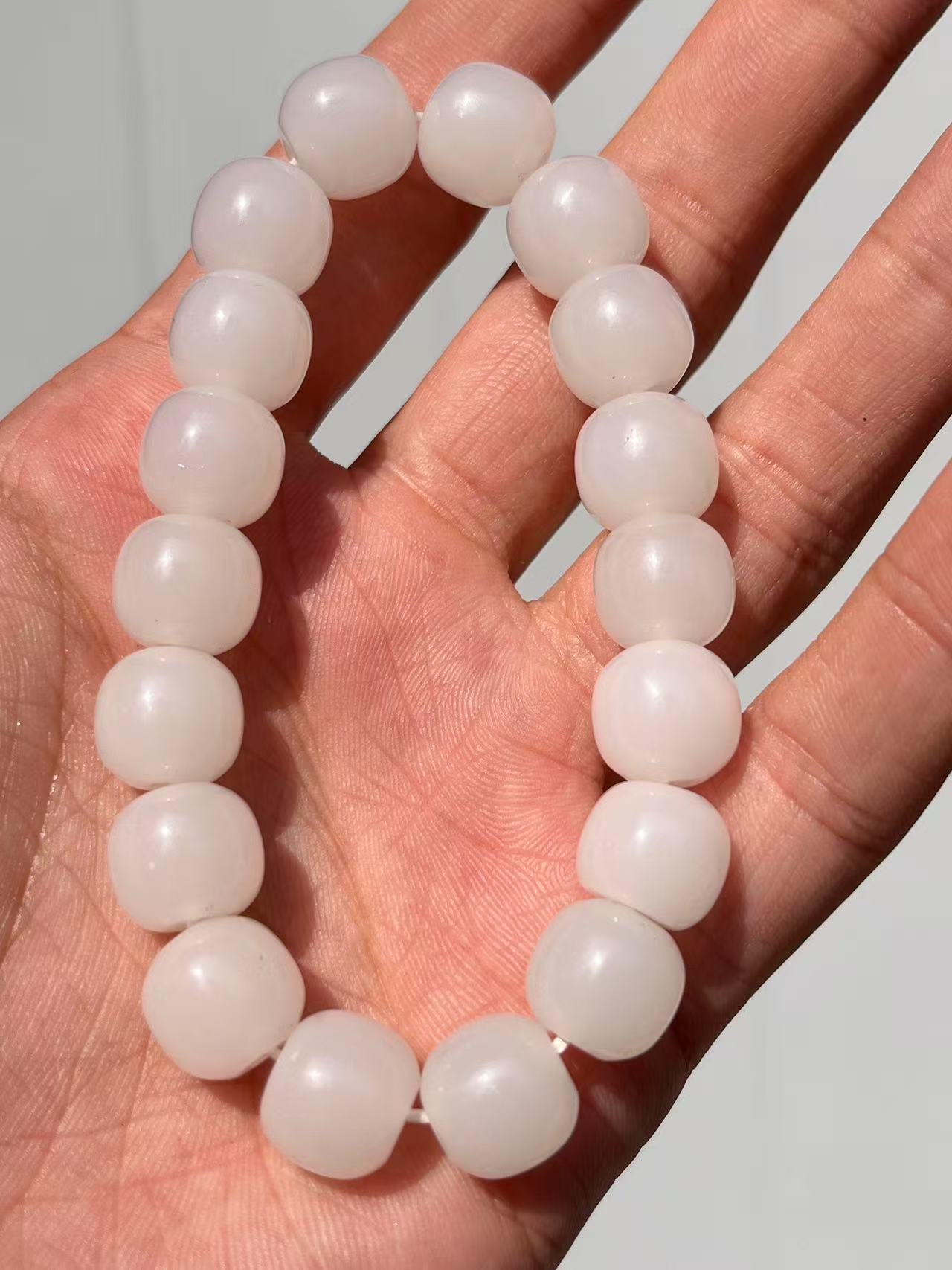 黑山羊脂白老型手串卡12mm