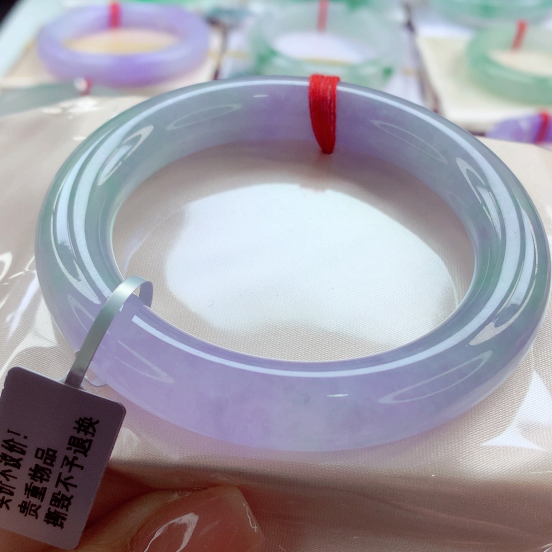 翡翠手镯（圆镯）未镶嵌师妹果冻胶春带彩