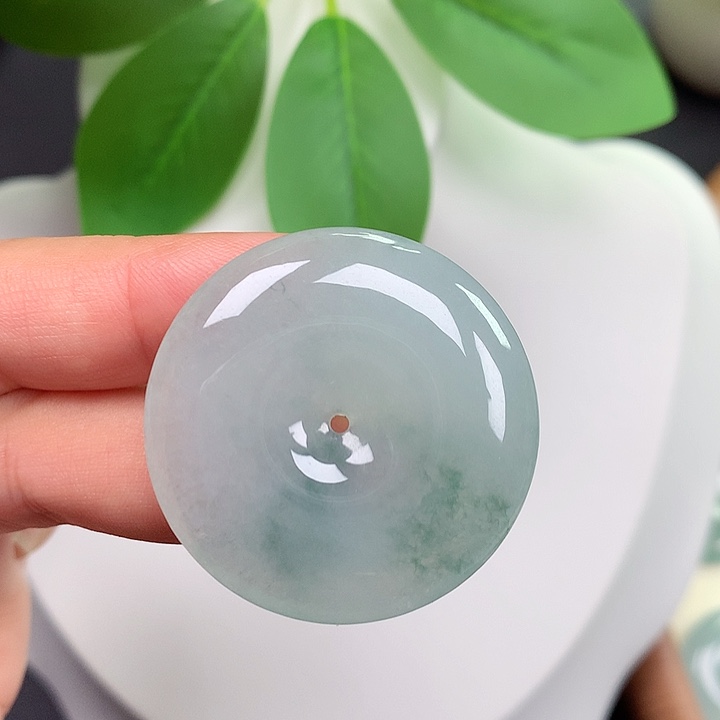 花***妈翡翠未镶嵌颈饰平安扣 34.5x6.0mm