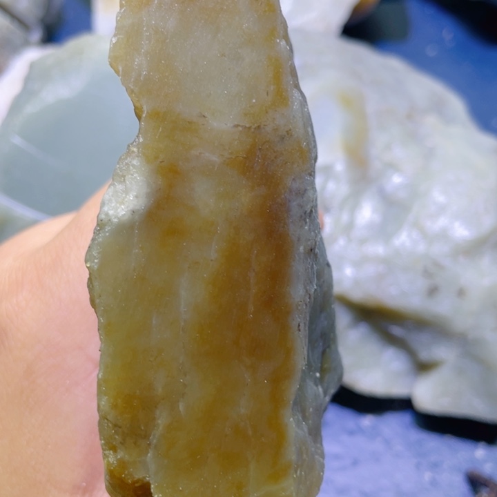 和田玉未镶嵌珠宝半成品