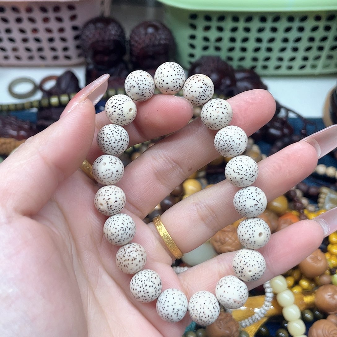 维腊木（绿檀）无事牌