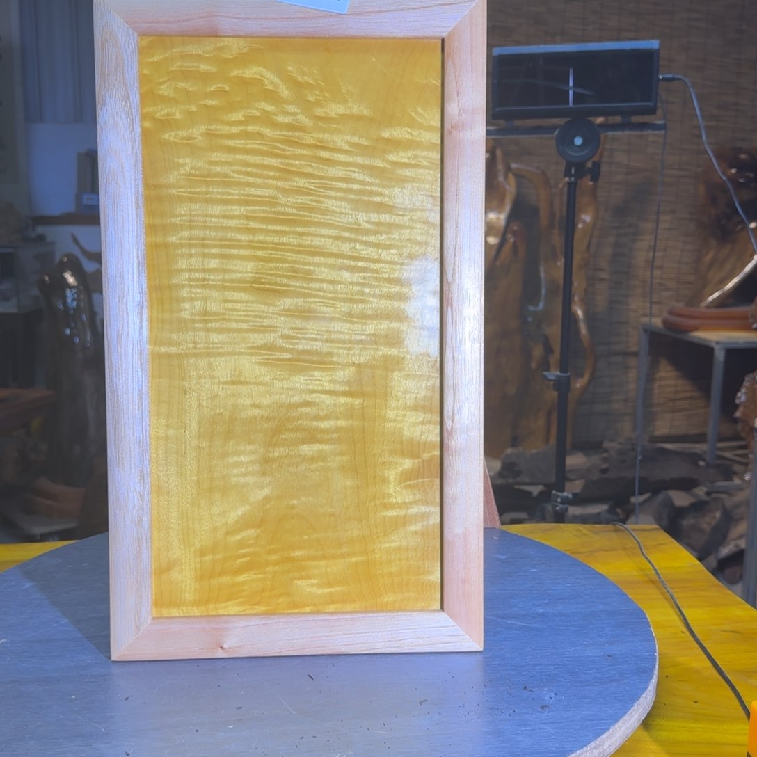 郭*金丝楠木饰文创产品