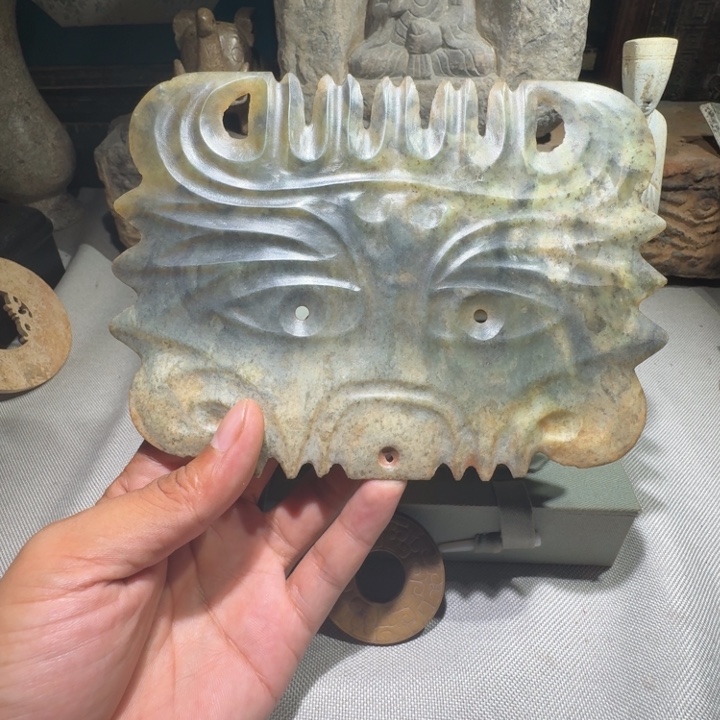 依***古和田玉（糖玉）未镶嵌挂件