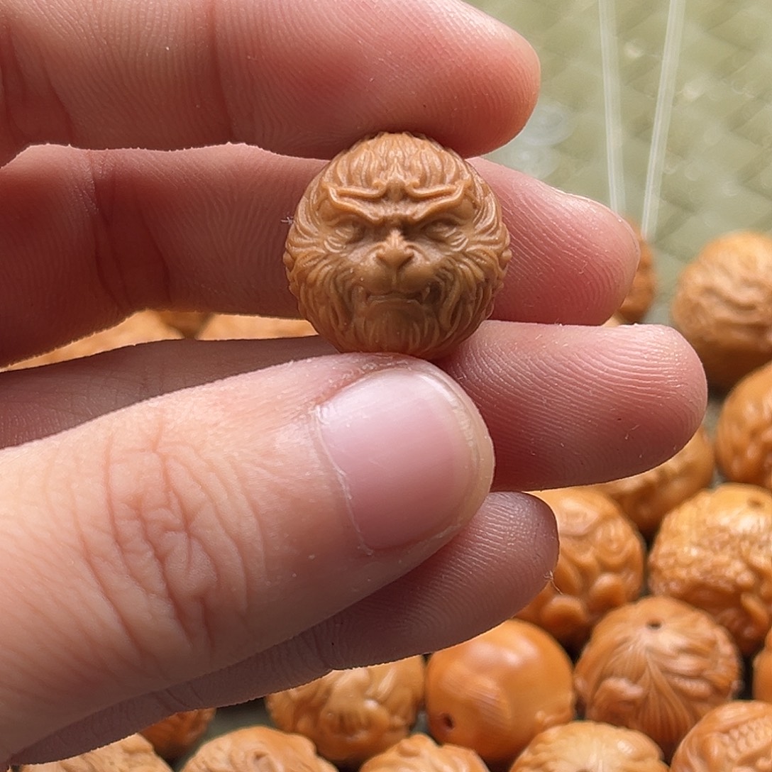 吊坠猴头核桃大圣