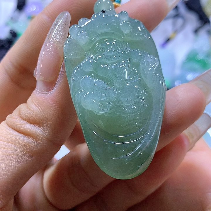 翡翠颈饰未镶嵌天然翡翠A货吊坠